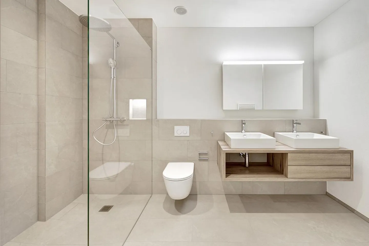 Modernes Apartment mit atemberaubendem Blick - Foto 10 von 17
