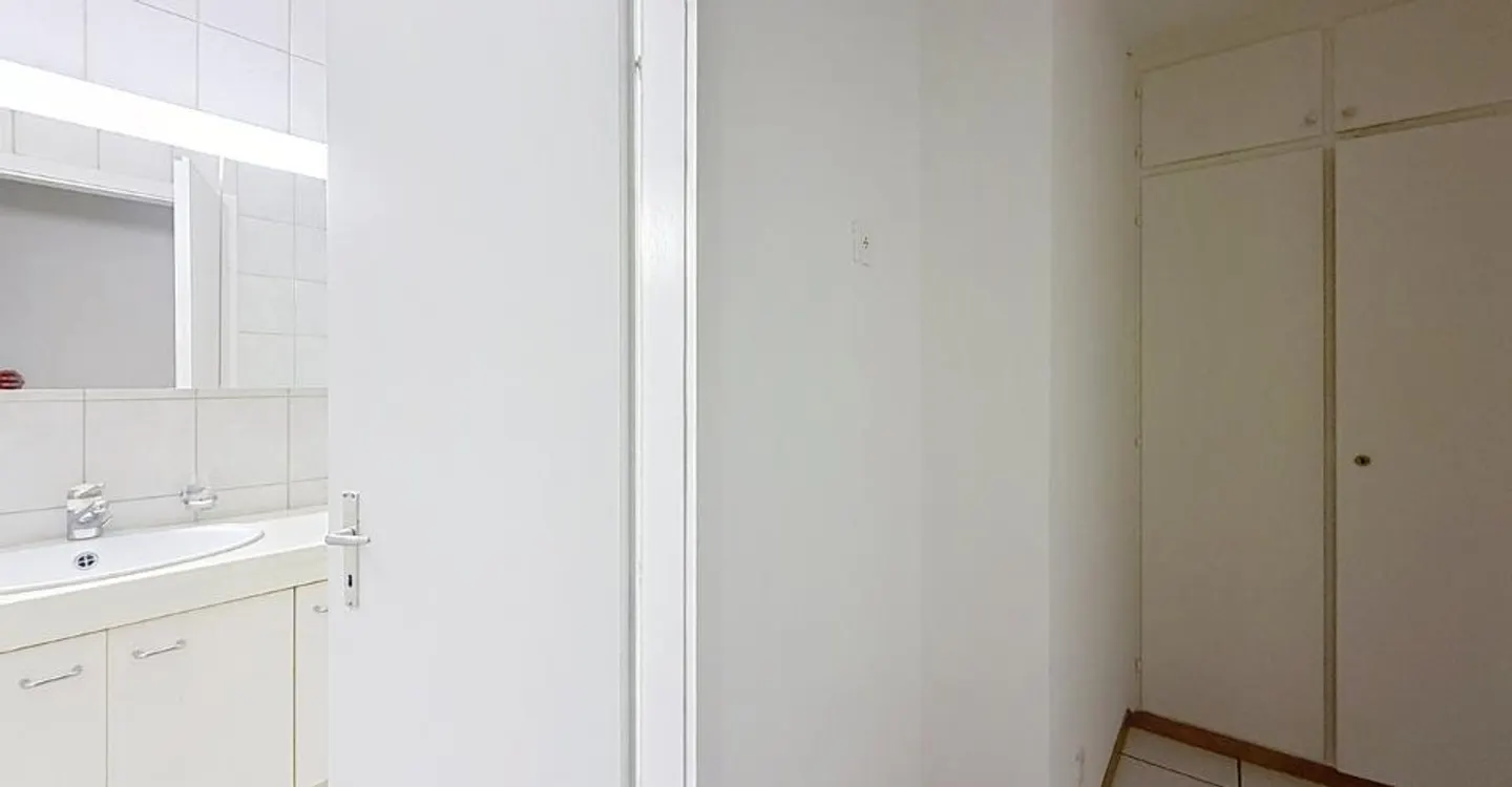 Appartement Charmant avec Balcon - Photo 5 sur 7