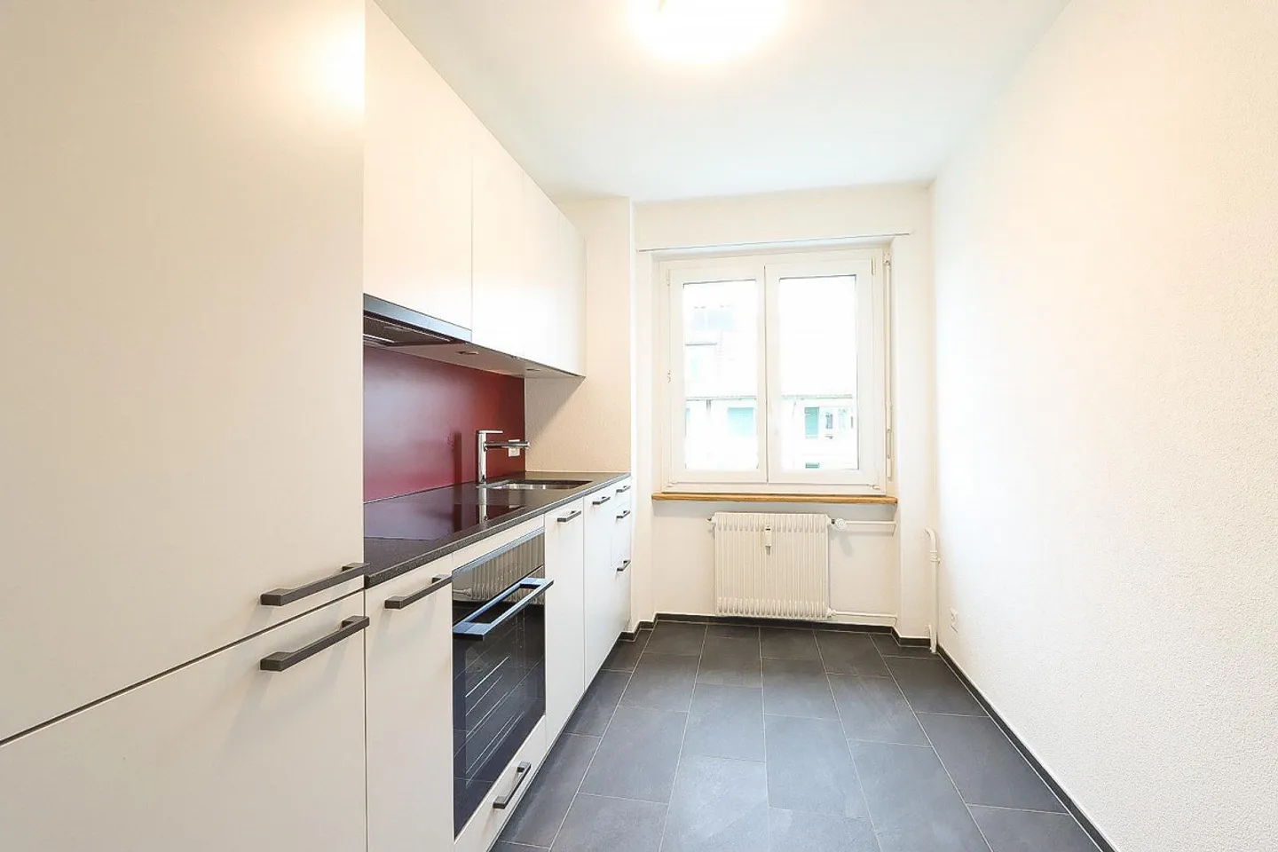 Appartement moderne dans un quartier calme - Photo 1 sur 8