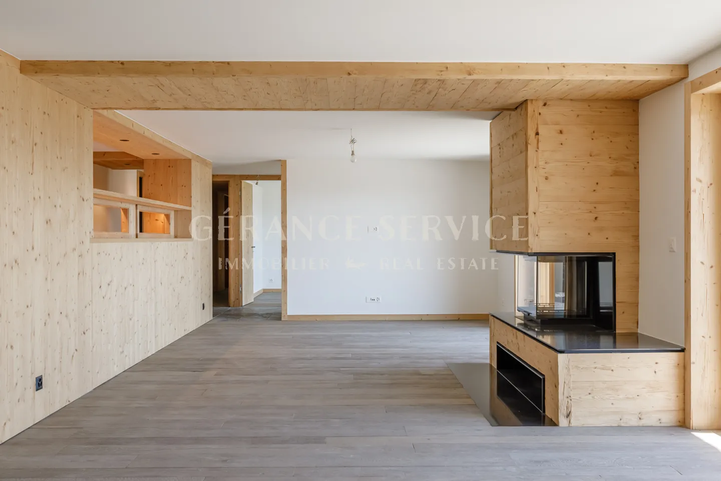 Athena - duplex with garden - Photo 7 of 13