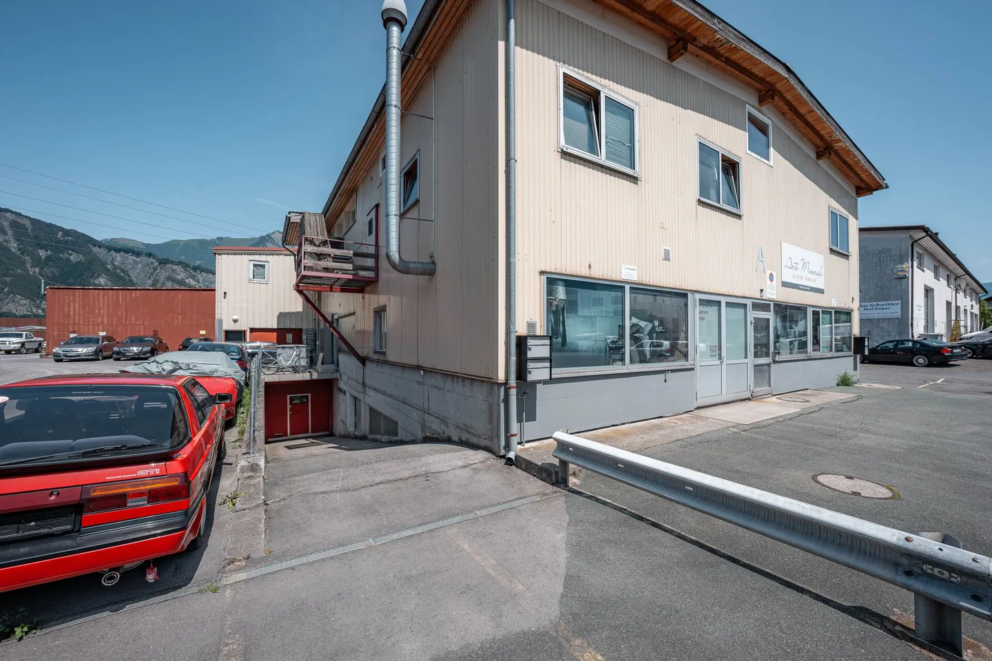 Commercial Property - Photo 5 of 6