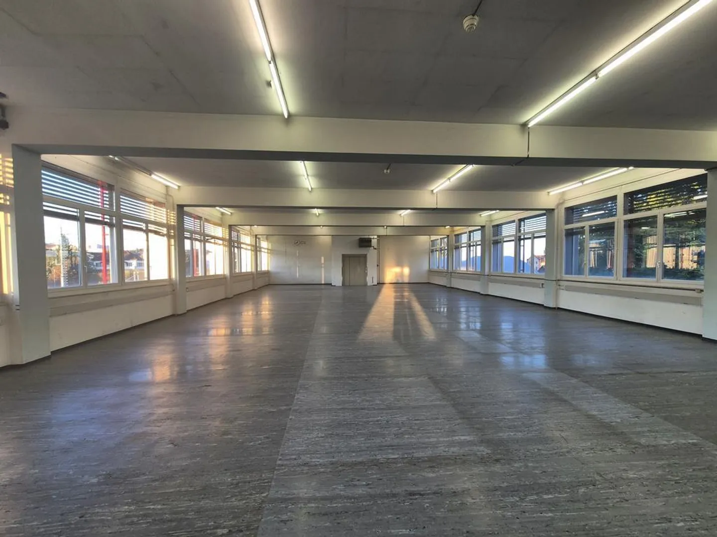 Warehouse in Attractive Location - Photo 2 of 5