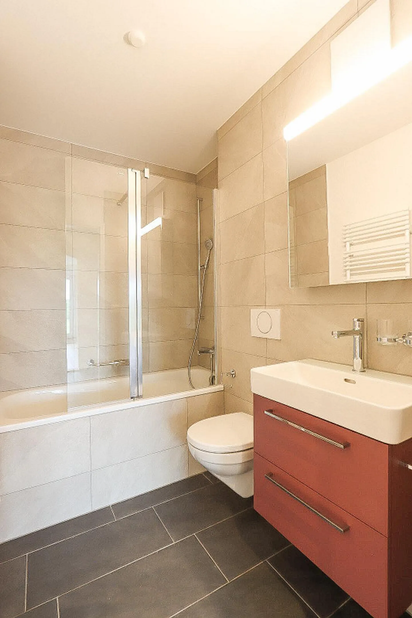 Appartement moderne dans un quartier calme - Photo 7 sur 8