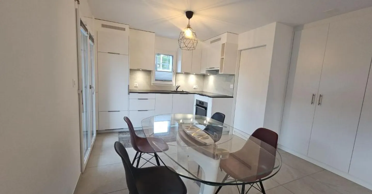 Elegant 2.5 Room Apartment - Photo 1 of 6