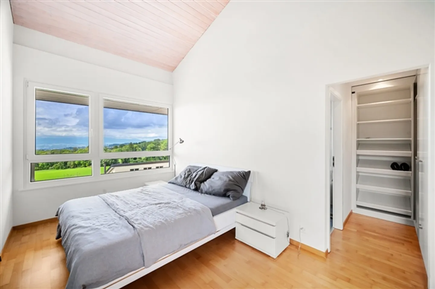 «Haus mit außergewöhnlichem Wohnumfeld» - Foto 4 von 12