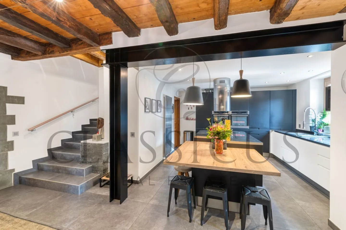 Character House 18th Century - 330 m², wooded garden & jacuzzi terrace in Aire-la-Ville - Photo 5 of 13