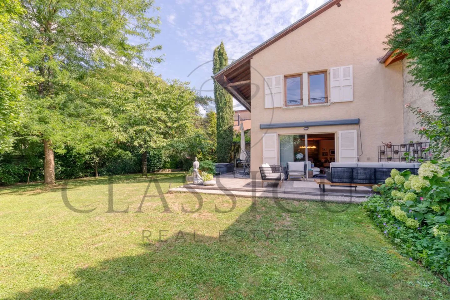 Character House 18th Century - 330 m², wooded garden & jacuzzi terrace in Aire-la-Ville - Photo 12 of 13