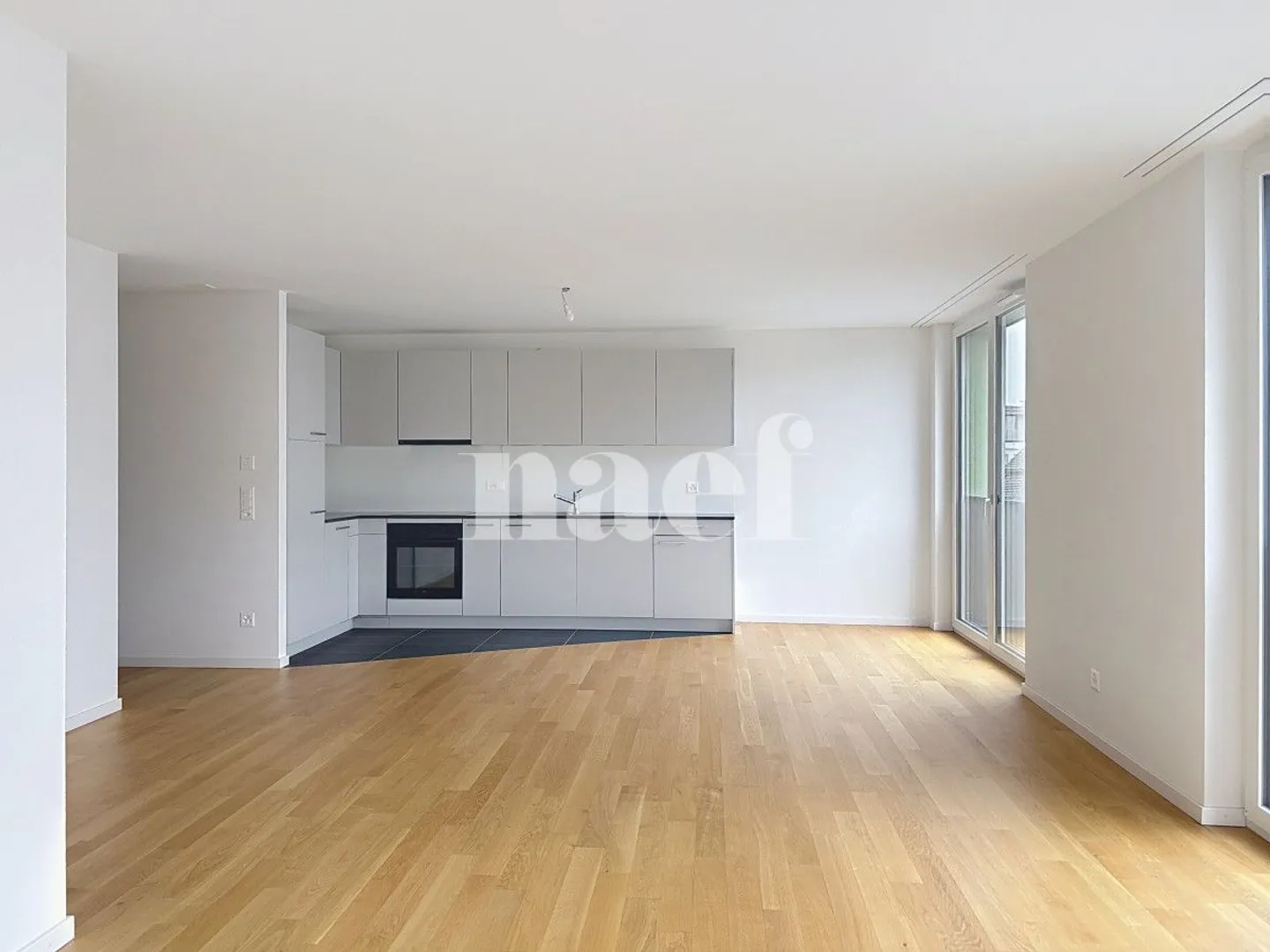 3.5 Room Apartment - Photo 1 of 7