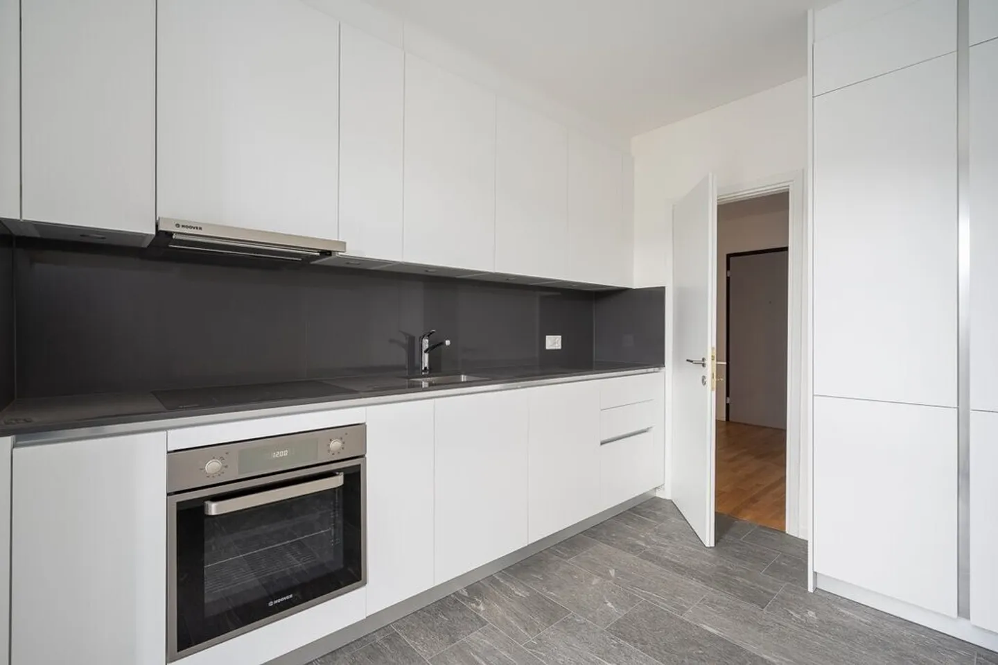 For rent 3.5 rooms in Morbio Inferiore - 1 MONTH FREE - Photo 2 of 10