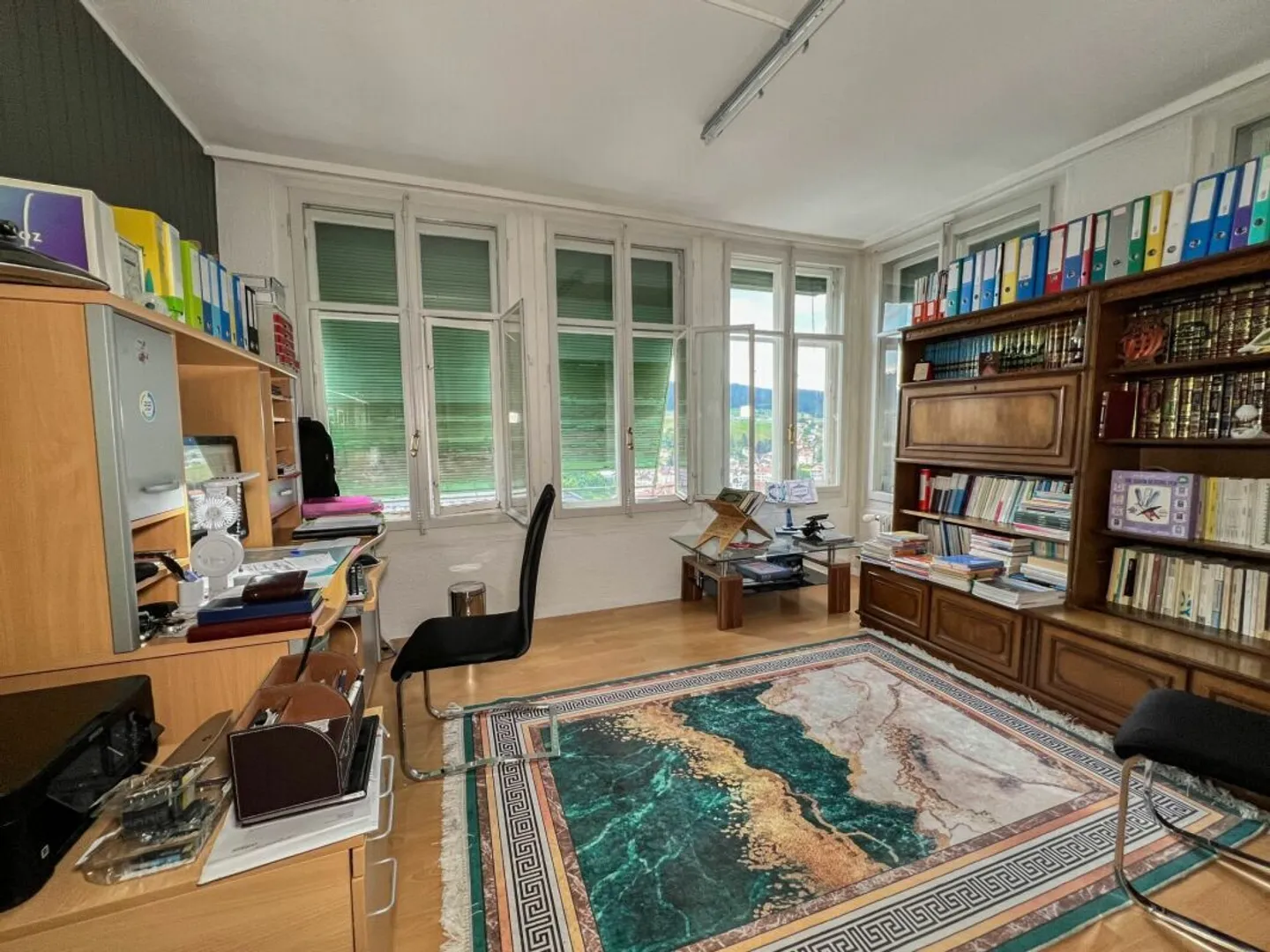 Ideally located building with parking spaces and a yield of 6.5% - Photo 14 of 14