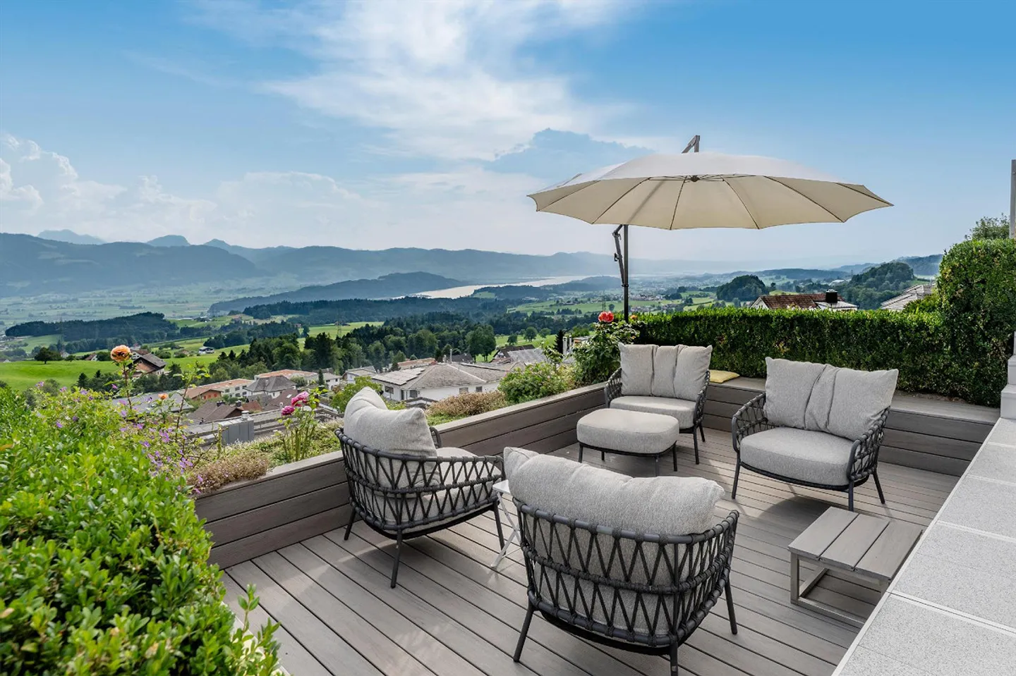 Exklusive Villa mit Wellness & Aussicht - Foto 2 von 8