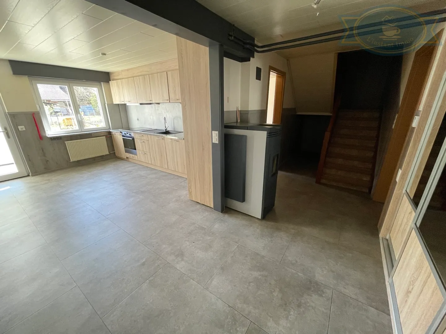 Casa a schiera completamente ristrutturata ad Alle - Foto 3 di 7