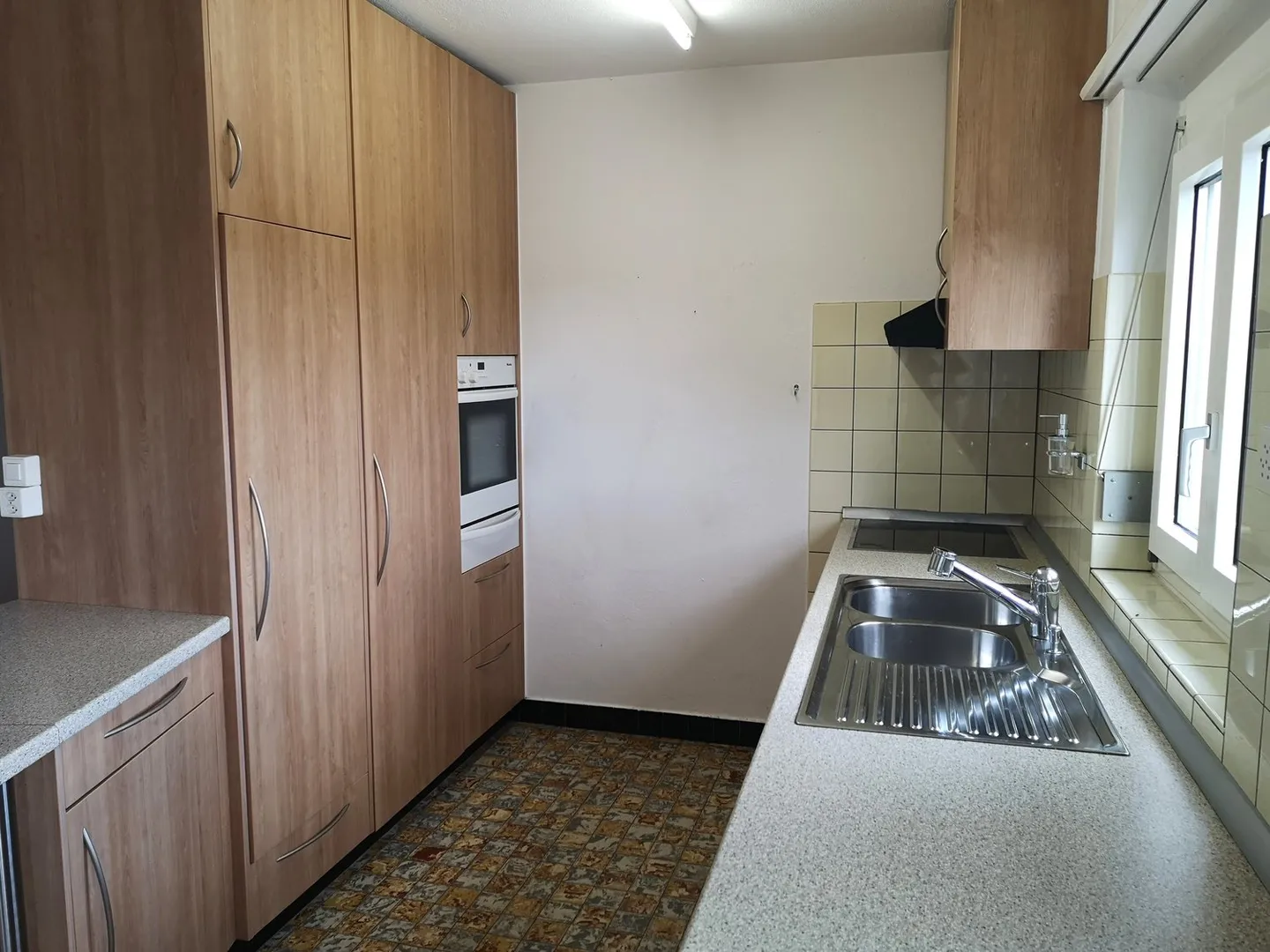 Two houses to renovate partly on a plot of 3253m2, with garage/workshop - Photo 36 of 45