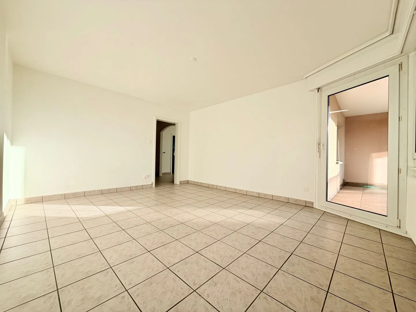 Helle 3,5-Zimmer-Wohnung mit 2 Parkplätzen - Foto 7 von 10