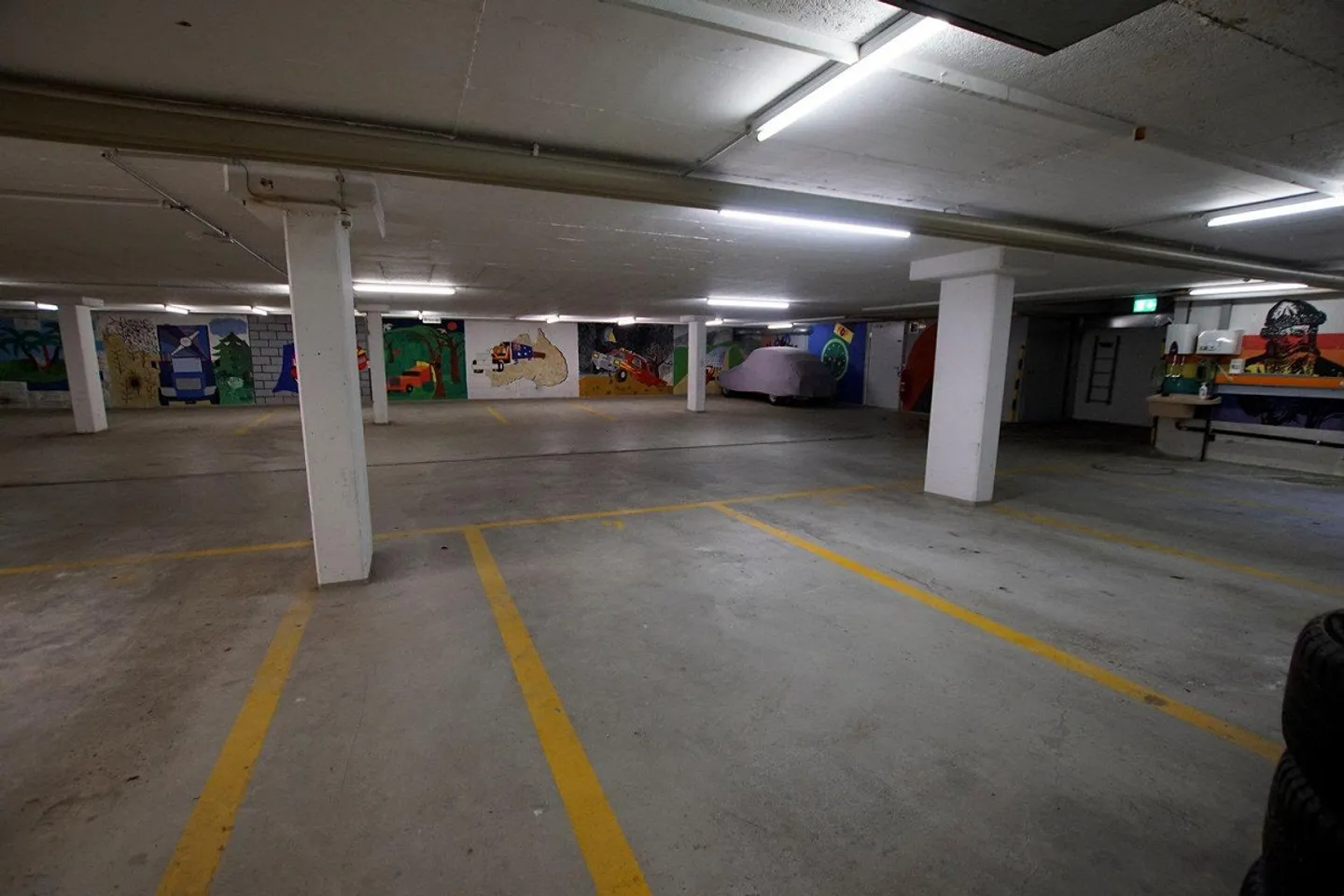 Underground parking space in a central location - Photo 1 of 3
