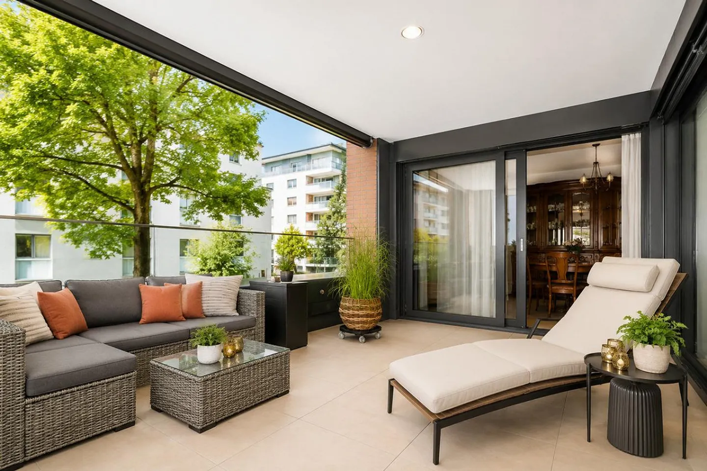 Appartement spacieux et tranquille dans un immeuble moderne à quelques pas du lac - Photo 3 sur 18