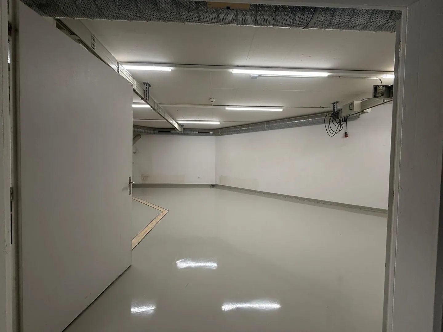 Spazio commerciale/magazzino nel centro di Burgdorf - Foto 4 di 5