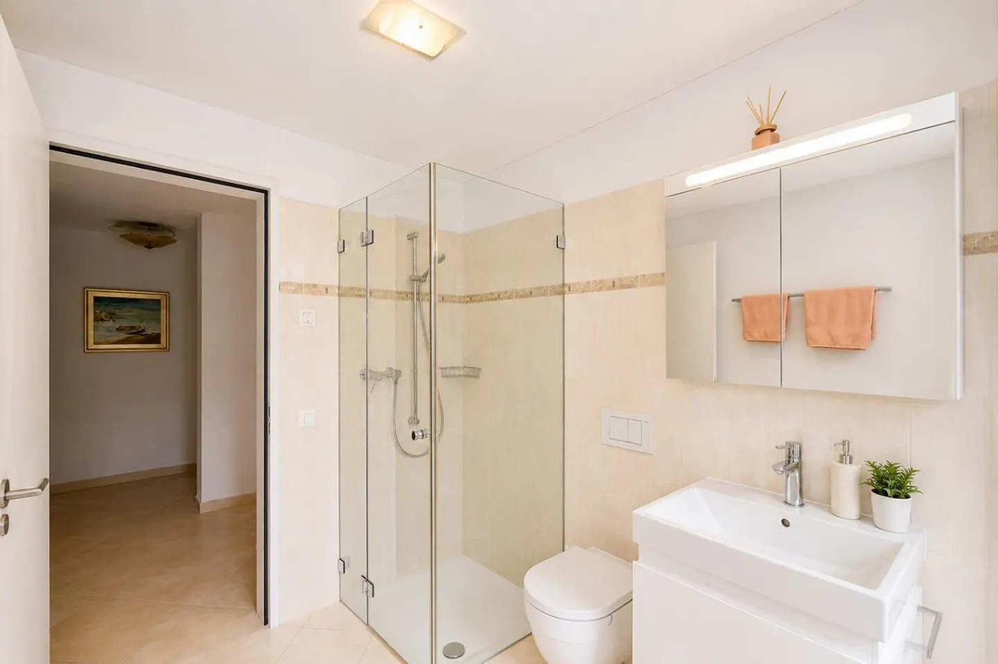 Appartement spacieux et tranquille dans un immeuble moderne à quelques pas du lac - Photo 15 sur 18