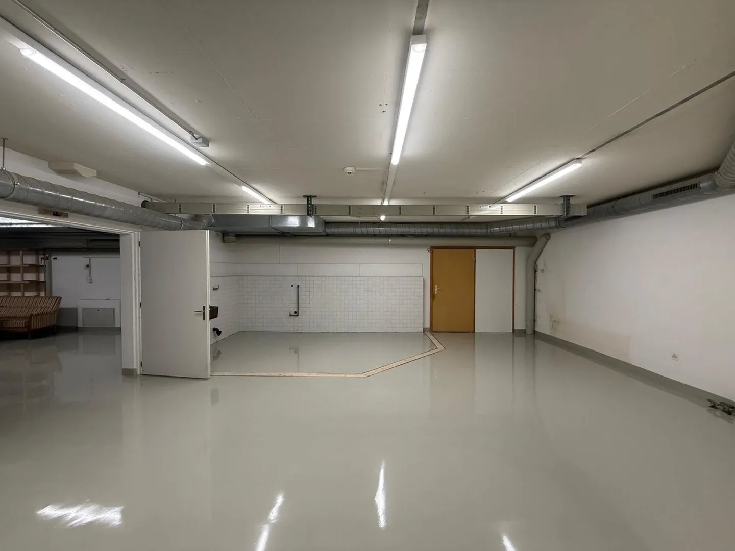 Spazio commerciale/magazzino nel centro di Burgdorf - Foto 3 di 5