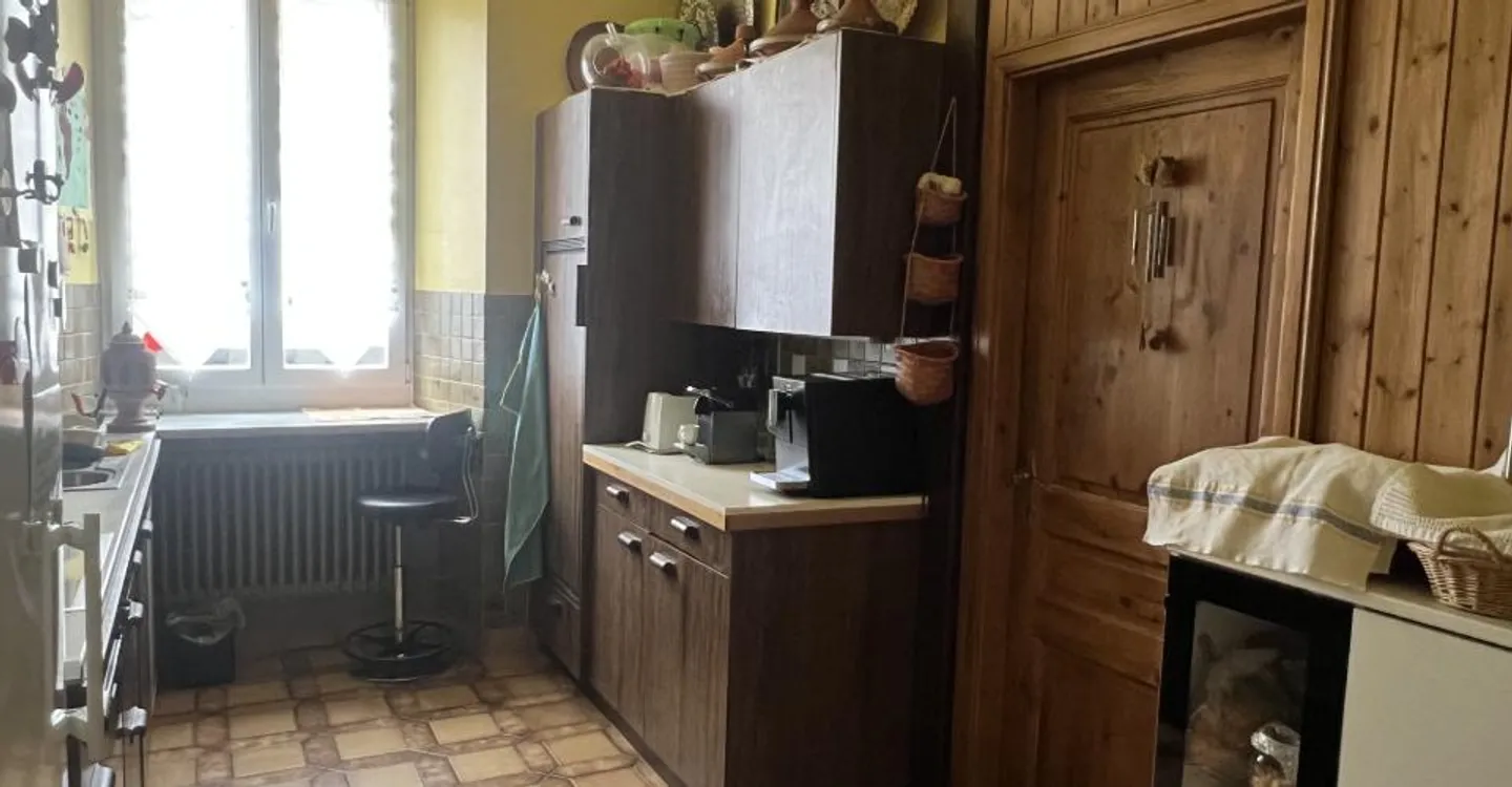 Incantevole appartamento di 4 stanze al piano rialzato a La Chaux-de-Fonds - Foto 6 di 10