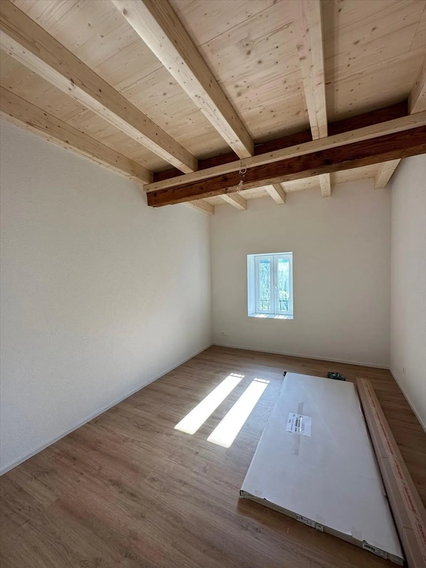 Magnifico appartamento di 4,5 locali con soppalco e giardino - Foto 11 di 13