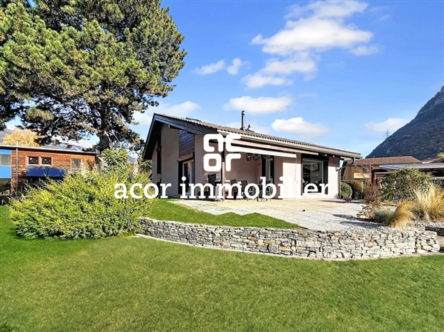 «Geschmackvoll renoviertes Einfamilienhaus in Bramois» - Foto 7 von 7