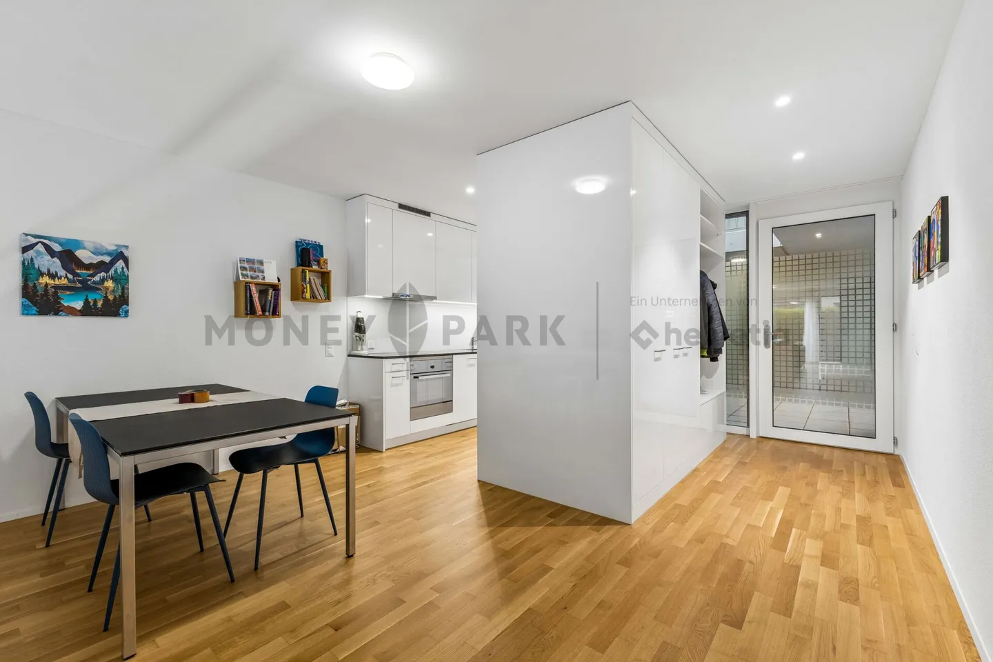 Modern 3.5-room maisonette with private garden - Photo 4 of 13