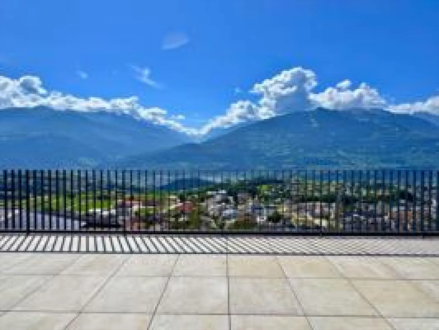 Appartamento in affitto - Foto 4 di 13