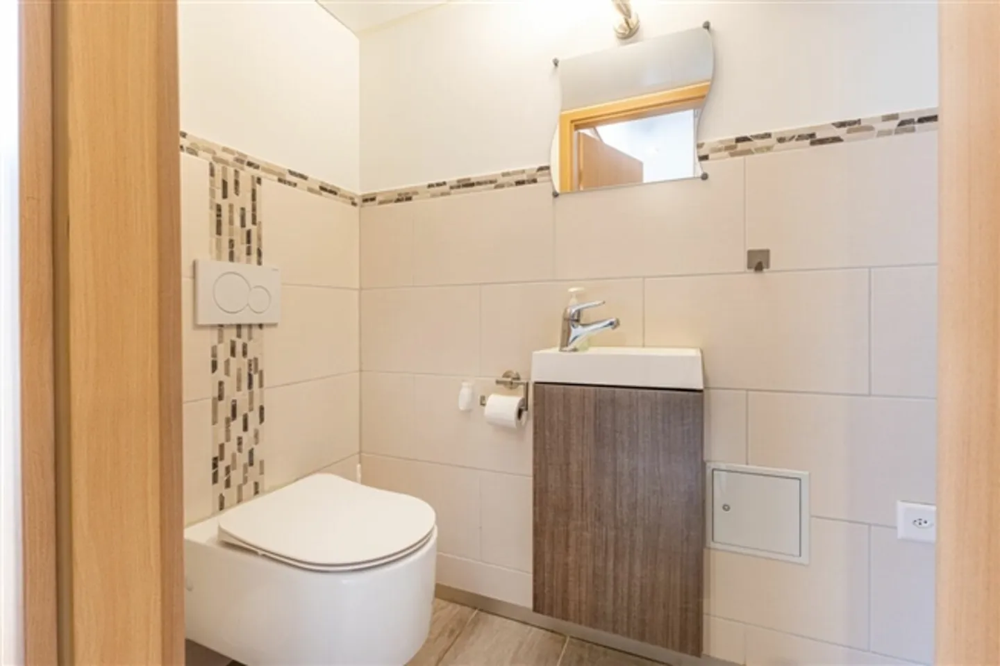 Stylish Living with Wellness Character and Maximum Flexibility - Photo 7 of 20