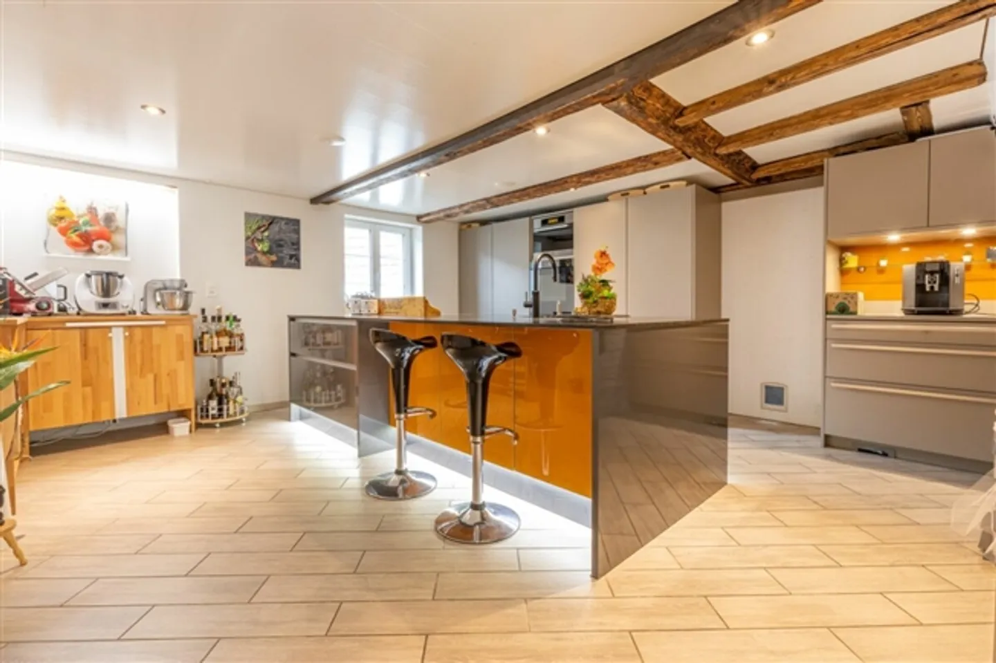 Stylish Living with Wellness Character and Maximum Flexibility - Photo 8 of 20