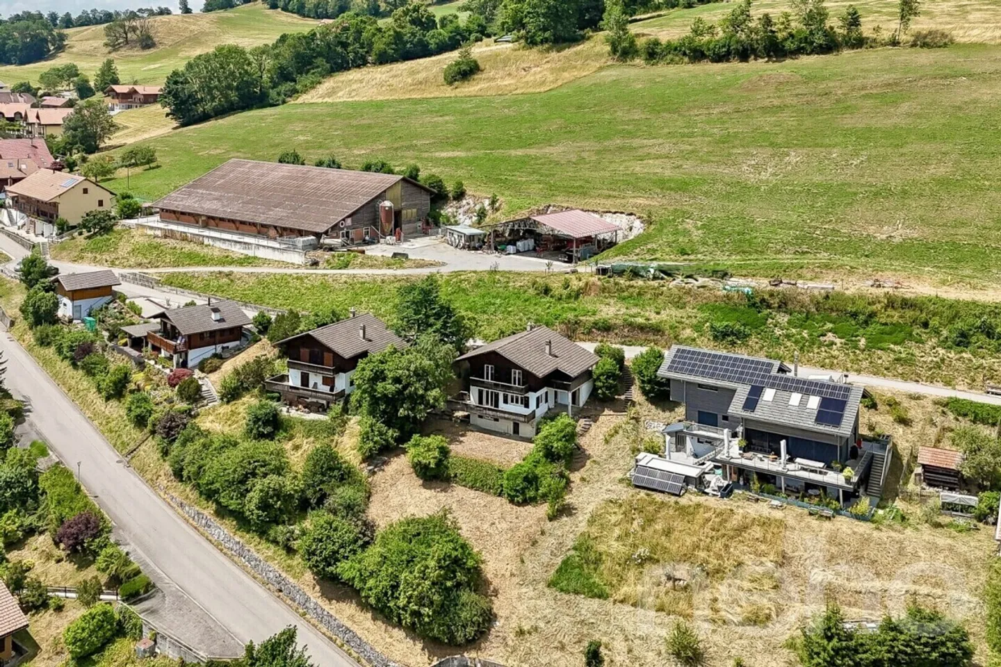 Vista panoramica e fascino autentico per questo chalet da reinventare - Foto 5 di 13