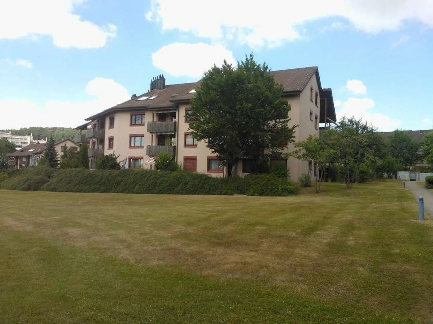 Beautiful 3.5-room apartment with patio in a sunny and quiet location - Photo 1 of 9
