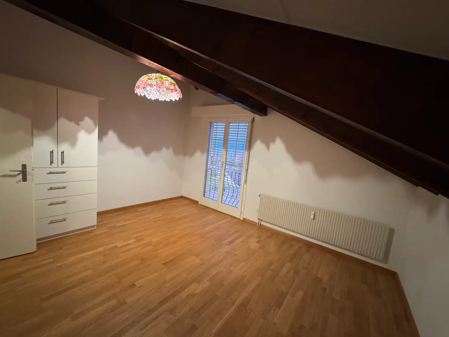 Charming Apartment in Quiet Area - Photo 2 of 6