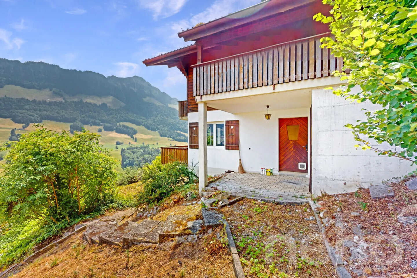 Vista panoramica e fascino autentico per questo chalet da reinventare - Foto 12 di 13