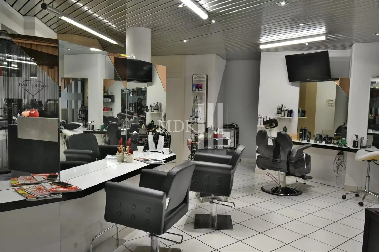 Commercial for rent - Photo 2 of 7