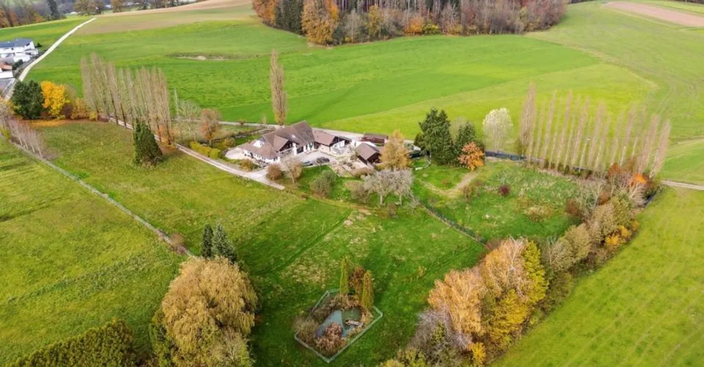 Ferme Rénovée Luxueuse - Photo 2 sur 11