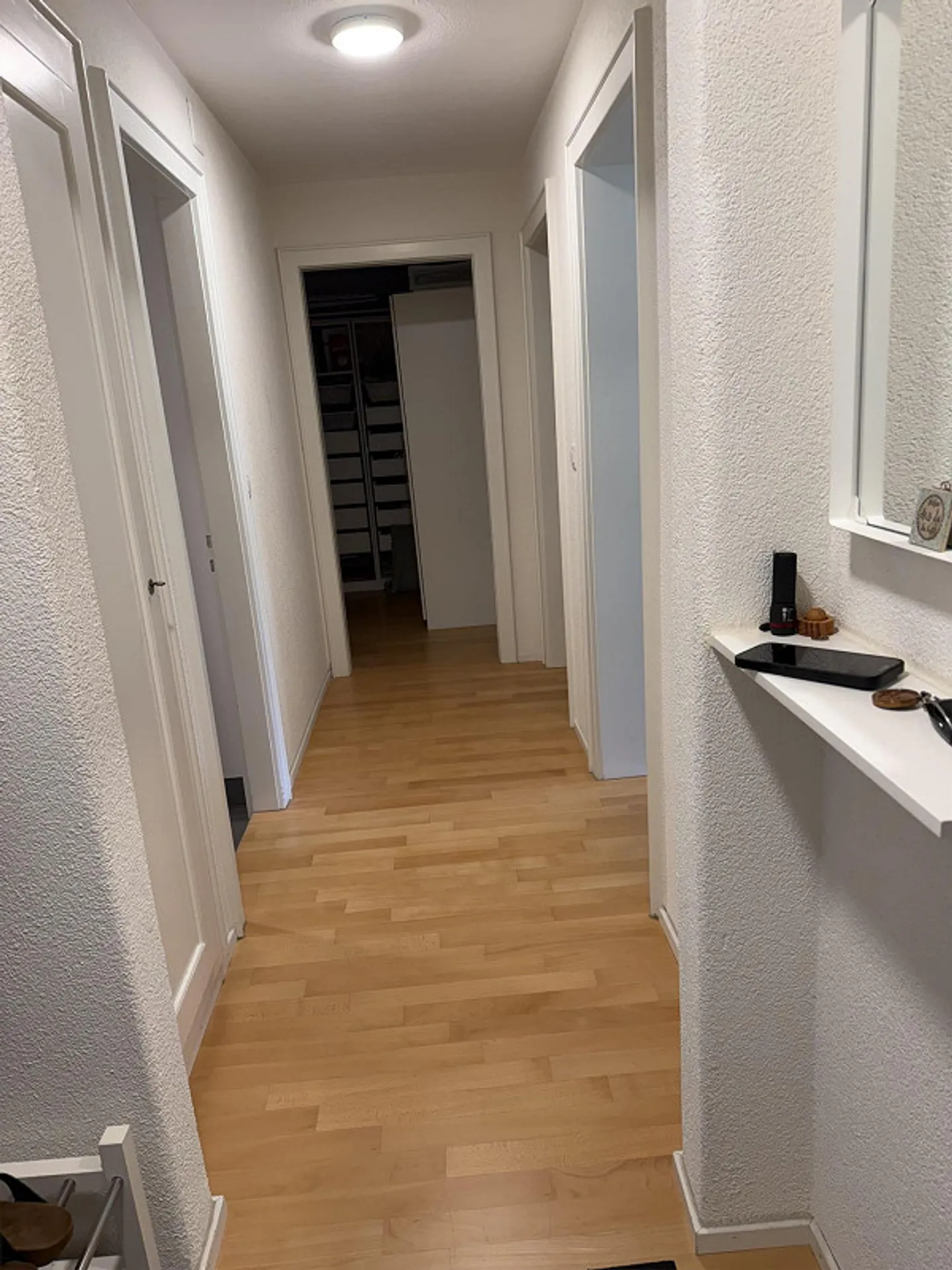Jolie appartement de 4 pièces avec petit balcon à louer - Photo 4 sur 10