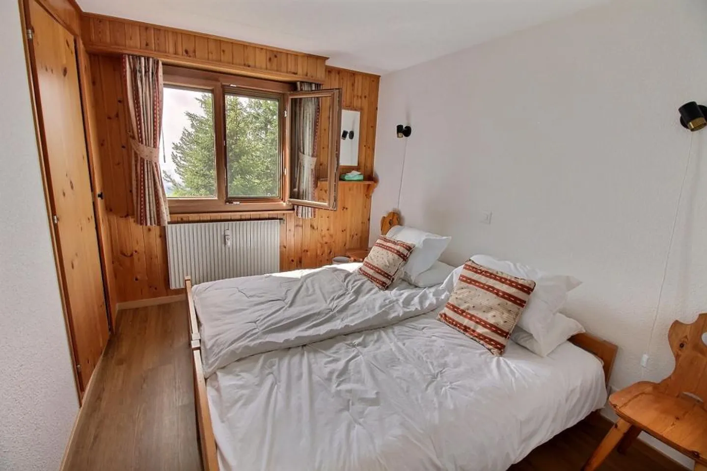 Appartement à louer la semaine prochaine près de la place du village - Photo 6 sur 13