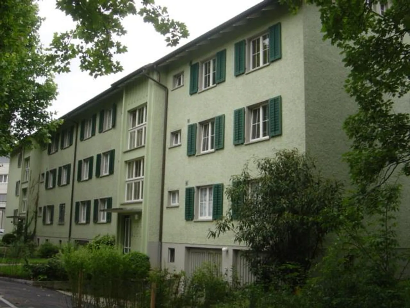 Jolie appartement de 4 pièces avec petit balcon à louer - Photo 9 sur 10