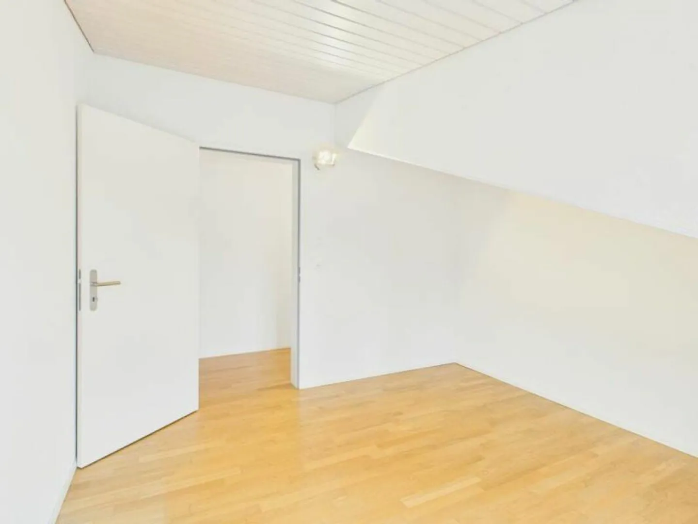 Bellissimo e accogliente appartamento mansardato di 3,5 stanze - Foto 12 di 15