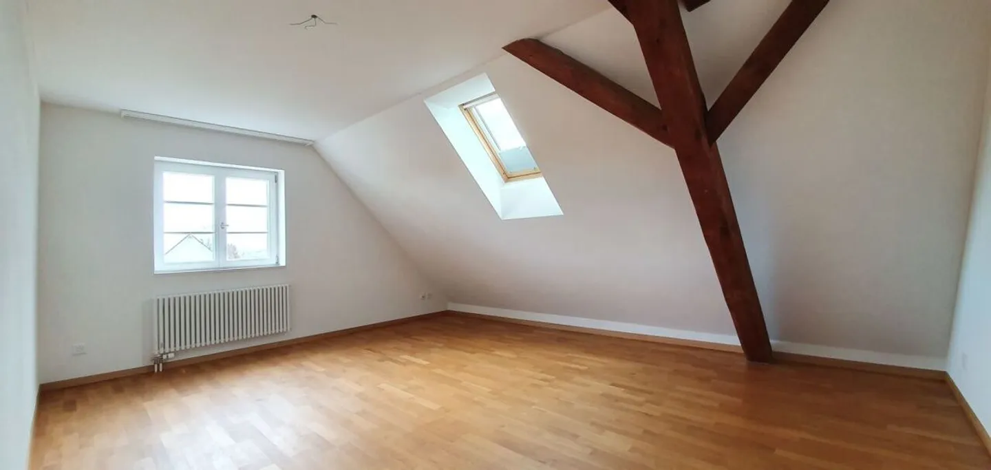 MODERN MIT VIEL PLATZ AN ZENTRALER LAGE - Foto 6 von 11