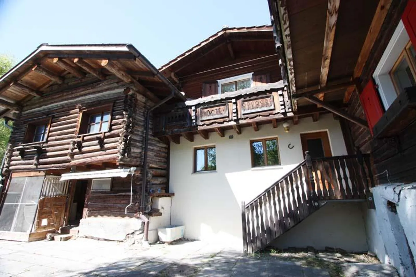 Chalet mit Stall und Wiese - Foto 4 von 6
