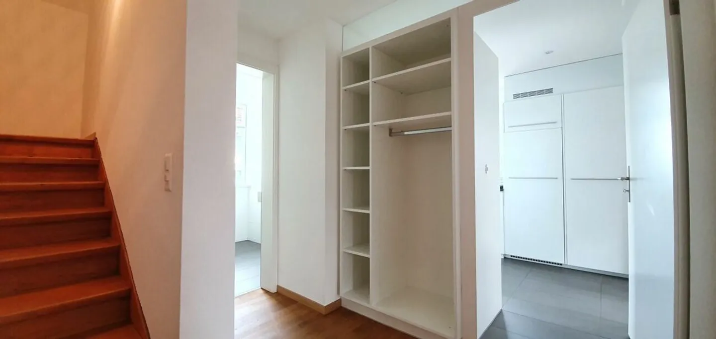 MODERN MIT VIEL PLATZ AN ZENTRALER LAGE - Foto 7 von 11