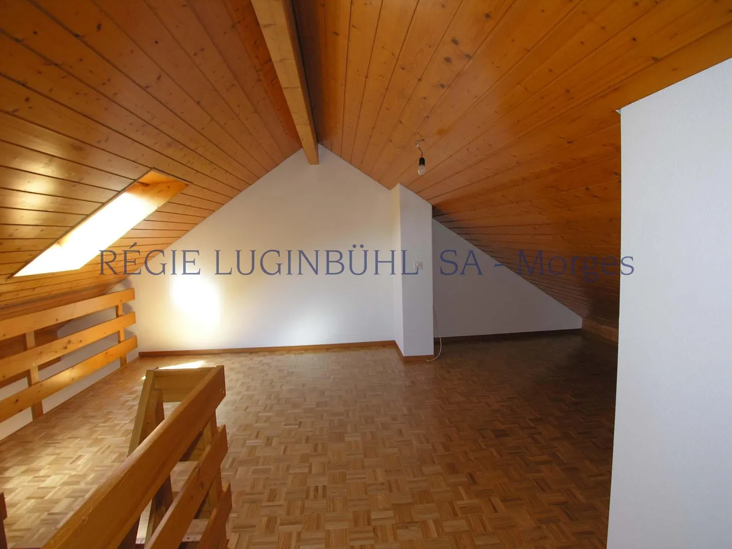 Two Steps from the Station - 2.5 Rooms with Gallery - Photo 9 of 11