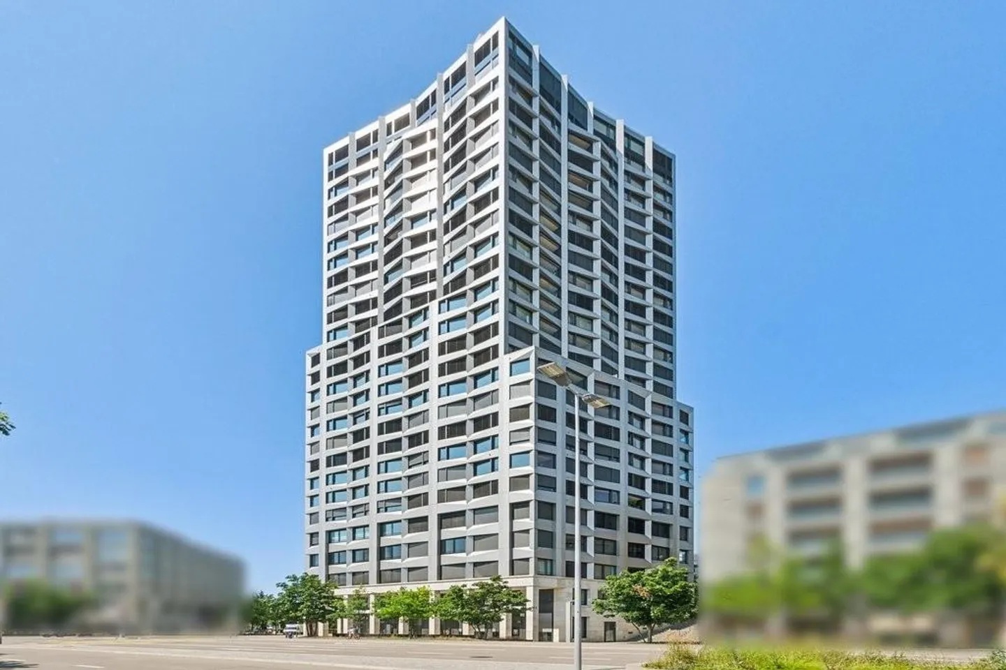 Modern Office Space in Limat Tower - Photo 1 of 3