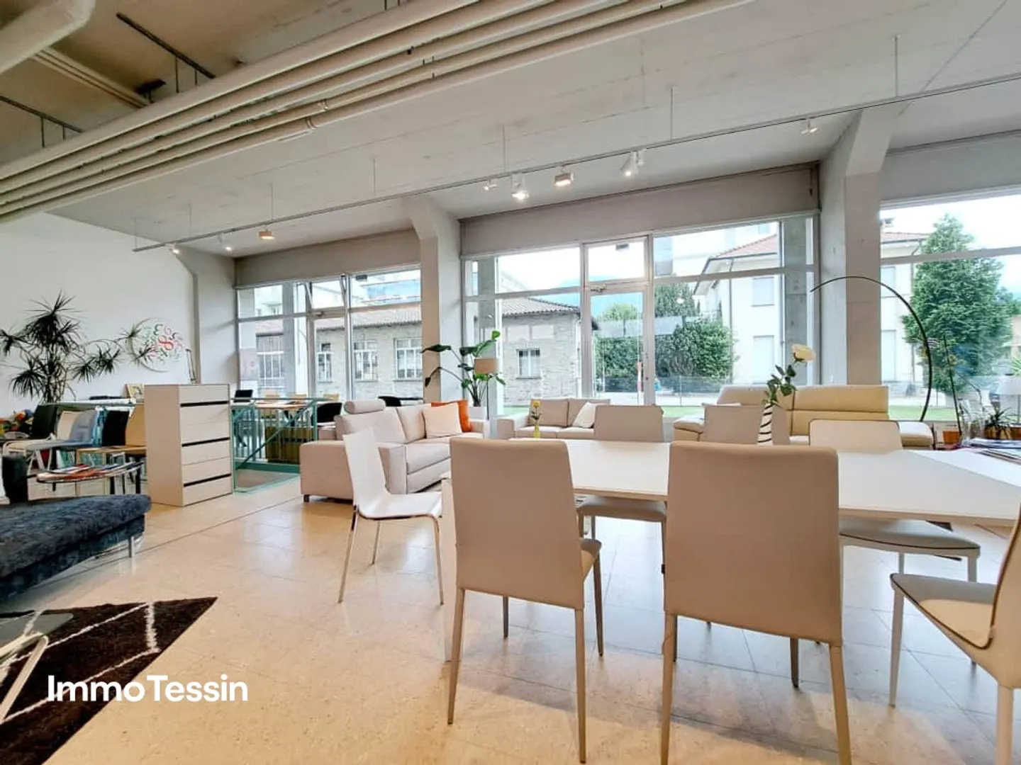 Showroom in Top Lage Losone - Foto 8 von 13