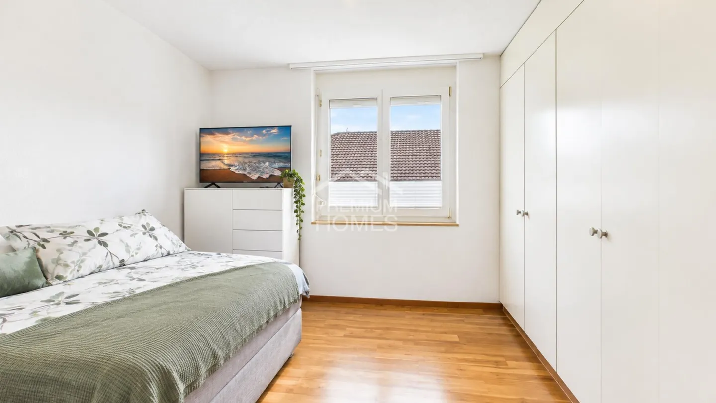 Space for Family, Work, and Renting - Photo 6 of 13