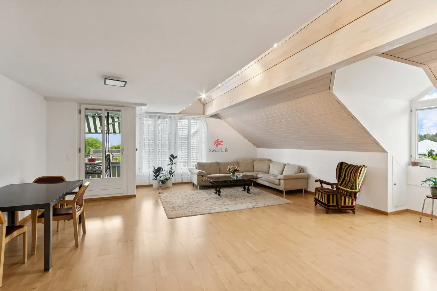 Penthouse Maisonette with panoramic view and sunny location - Photo 4 of 10