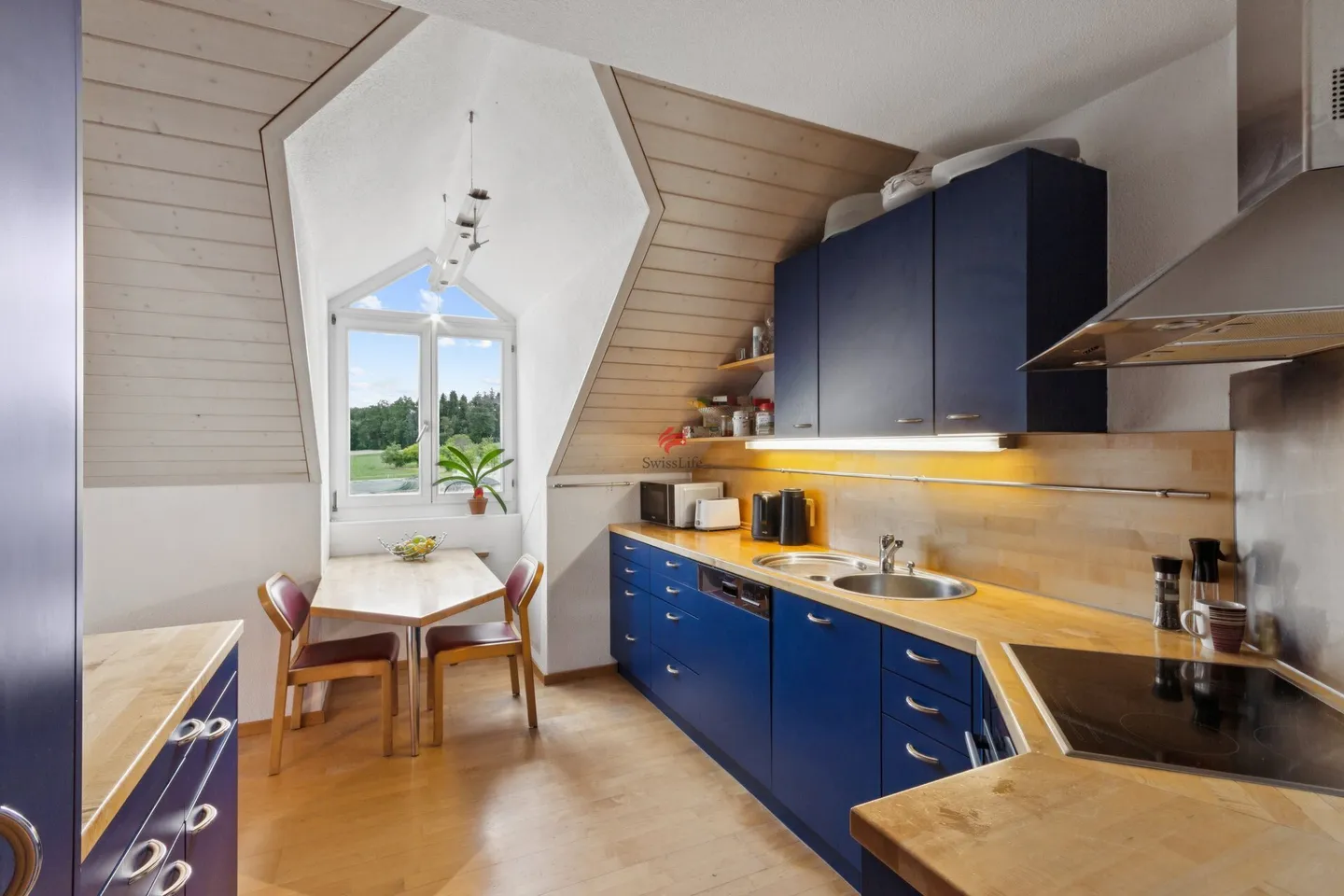 Penthouse Maisonette with panoramic view and sunny location - Photo 6 of 10