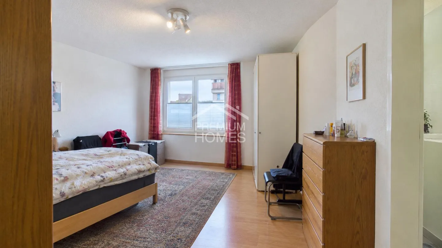 Space for Family, Work, and Renting - Photo 13 of 13